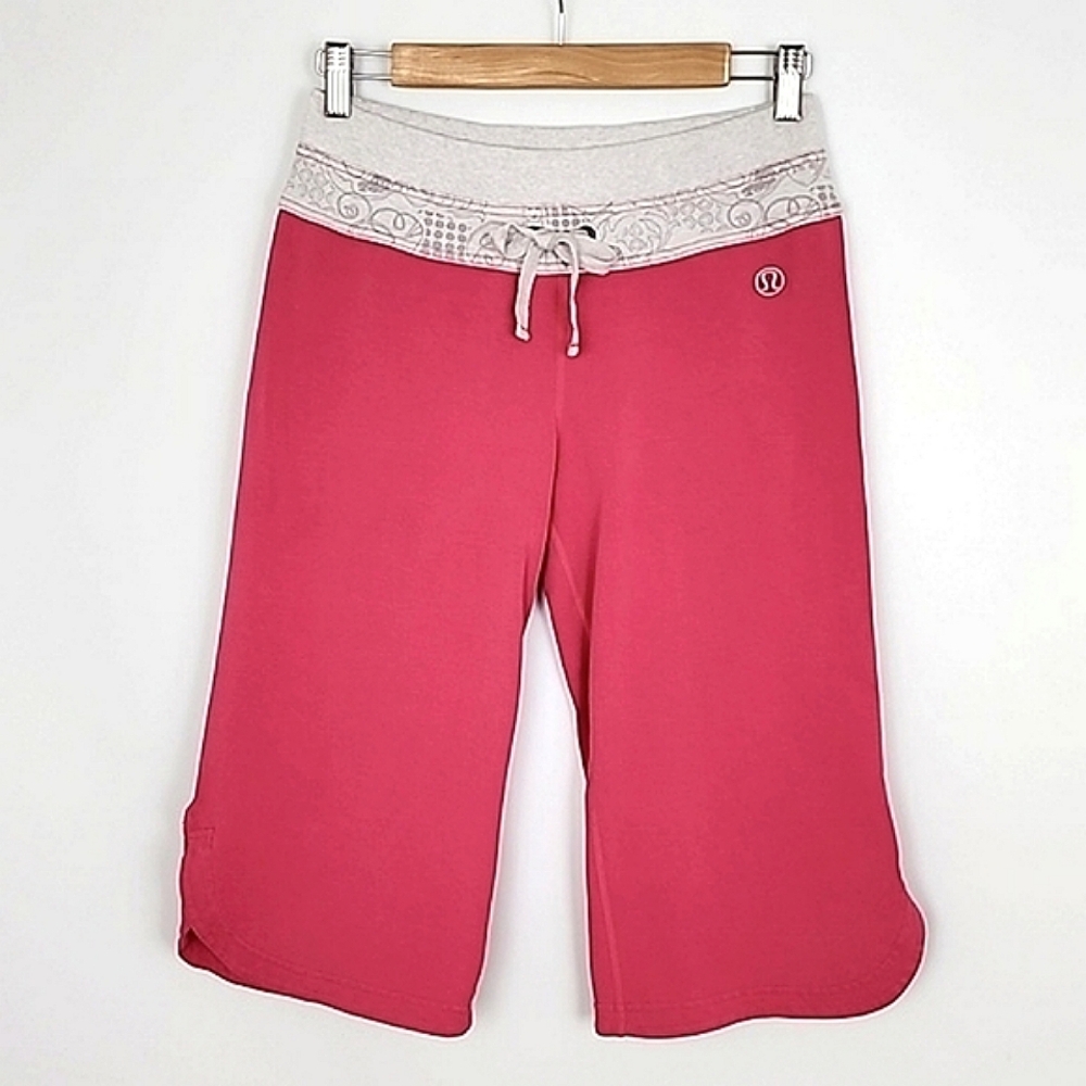 Lululemon Crop Capri Pants Pink Cream Straight Leg Stretch 16" Inseam Size 6